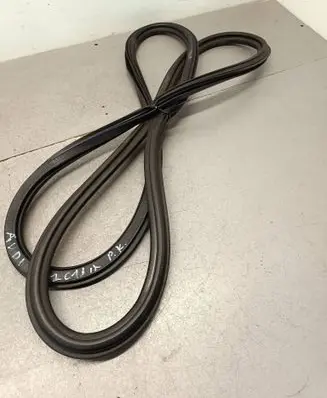 Audi Q3 8U Front door rubber seal 