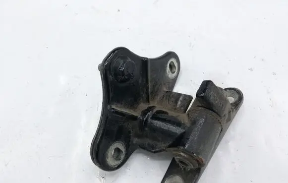 Mercedes-Benz ML W164 Rear door lower hinge NOCODE