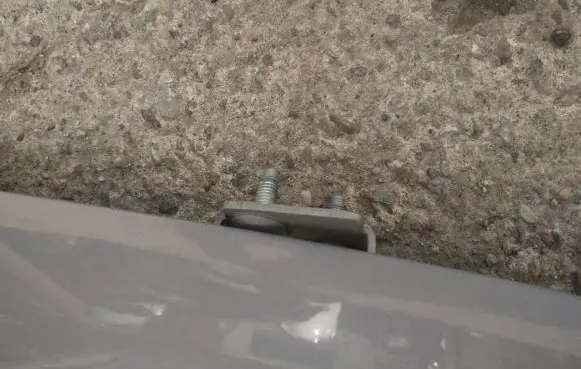 Ford Focus Tailgate/trunk/boot hinge