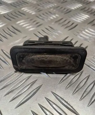 Renault Megane II Tailgate opening switch 8200076256 88000001
