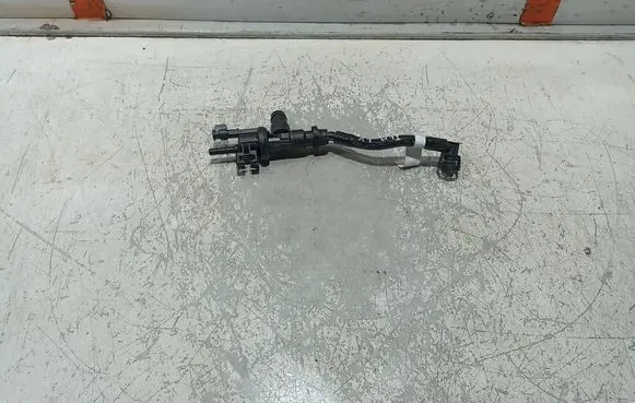 BMW X1 U11 Breather valve 9487581