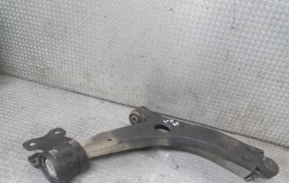Volvo V50 Front lower control arm/wishbone