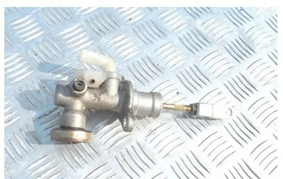 Nissan Almera Tino Clutch slave cylinder 