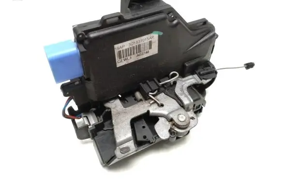 Skoda Octavia Mk2 (1Z) Front door lock 3D1837015AP