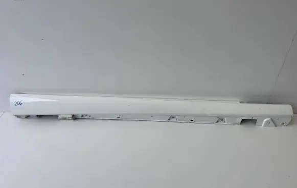 Mercedes-Benz C W206 Side skirt front trim 2066981000