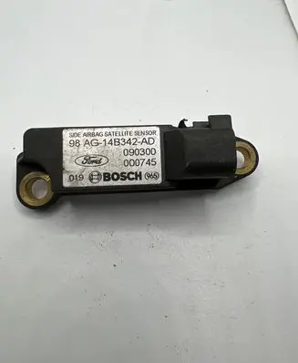 Ford Focus Airbag deployment crash/impact sensor 98AG14B342AD 000745 090300
