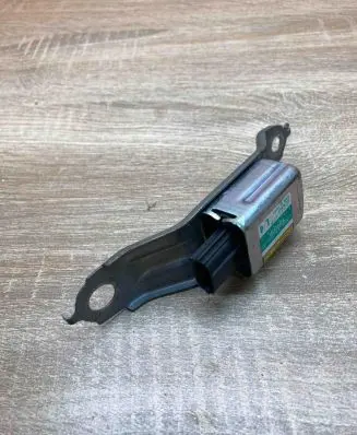 Toyota Prius (XW20) Airbag deployment crash/impact sensor 8983447020 1879000920