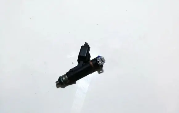 Fuel injector