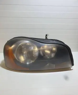 Volvo XC90 Headlight/headlamp 30784152 89901334