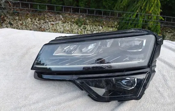 Skoda Karoq Headlight/headlamp 57B941015F 0020517509 20PL8935