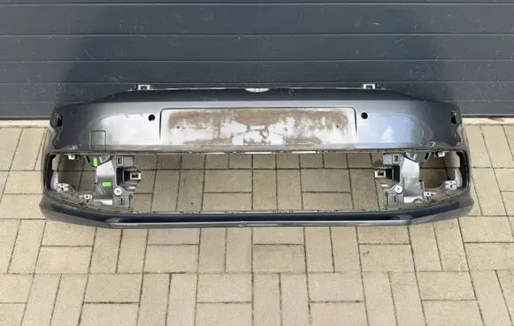 Volkswagen Polo VI Front bumper 6C0807221
