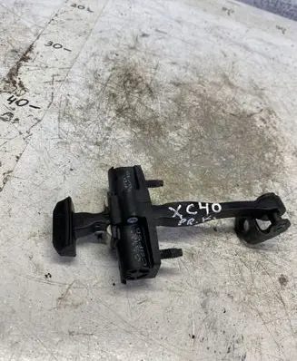 Volvo XC40 Front door check strap stopper