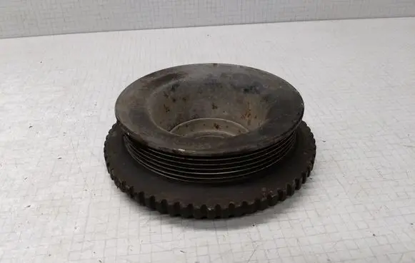 Opel Astra F Crankshaft pulley