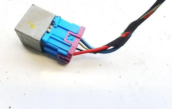 Skoda Fabia Mk2 (5J) Other relay 141951253b