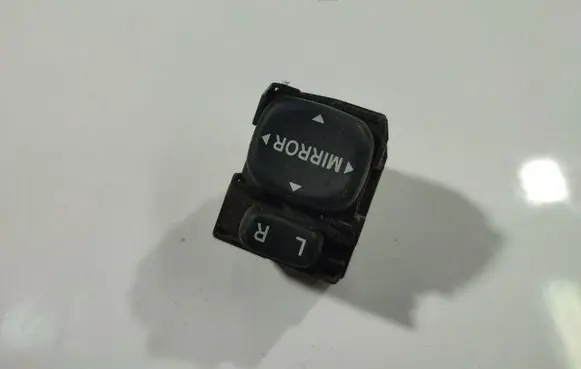 Citroen C4 I Wing mirror switch 183574