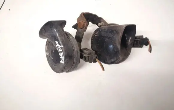Skoda Fabia Mk1 (6Y) Horn signal e1000209