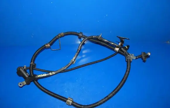 Mercedes-Benz E W212 Wires (starter motor) A2125403505