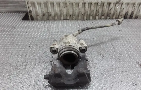 Volkswagen Golf IV Front brake caliper