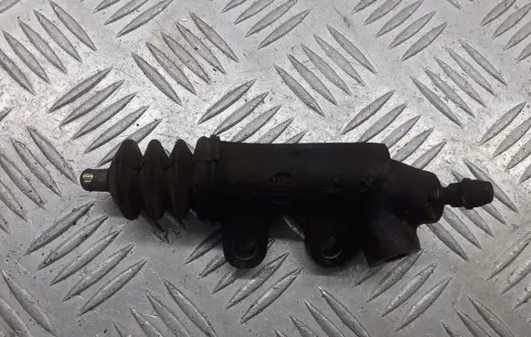 Toyota Avensis T250 Clutch release bearing slave cylinder 
