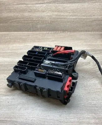 Opel Signum Fuse module 13112914 519049019