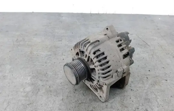 Renault Megane II Generator/alternator 8200667619