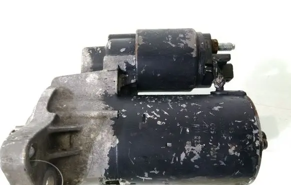 Volkswagen Golf IV Starter motor 020911023F