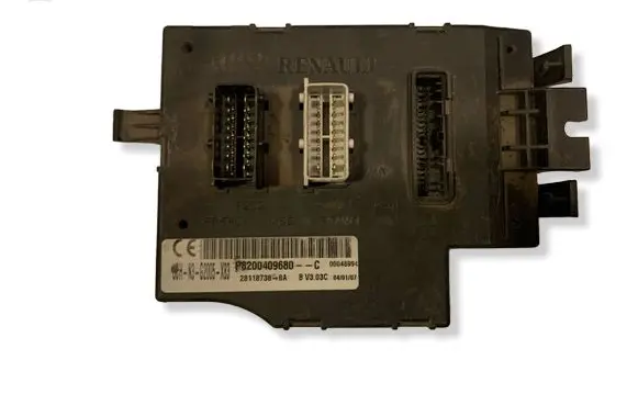 Renault Trafic II (X83) Comfort/convenience module P8200409680C