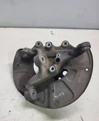 Front wheel hub