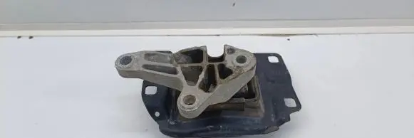 Volvo C30 Engine mount bracket 349311A