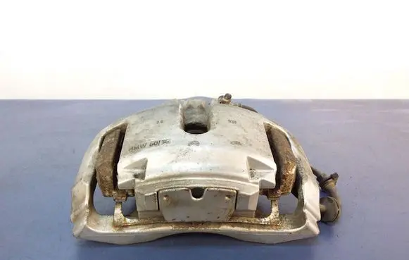 BMW 7 F01 F02 F03 F04 Front brake caliper 