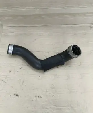 Mercedes-Benz E W211 Intercooler hose/pipe 2115282482