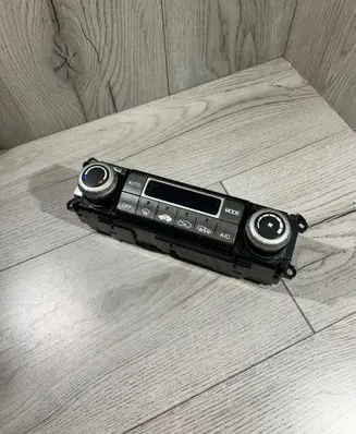 Honda Civic Climate control unit SND643 SND643NH608L0667Y NH608L