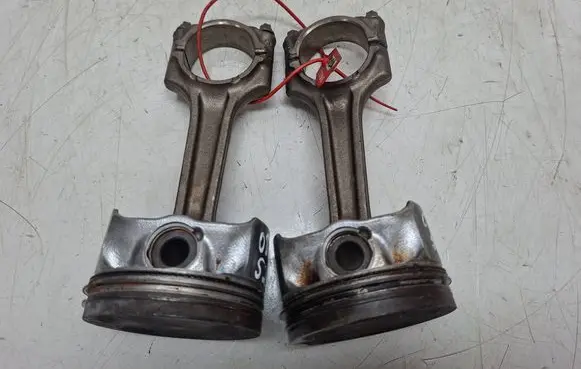 Fiat 500 Piston with connecting rod S27635816 312A2000
