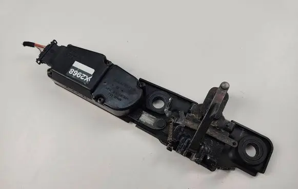 Volkswagen Eos Tailgate/trunk/boot lock/catch/latch 1Q0827383B