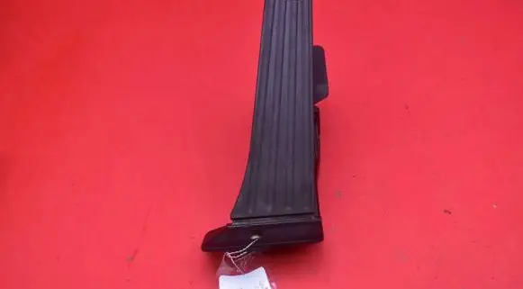 BMW X1 E84 Accelerator throttle pedal 6853175