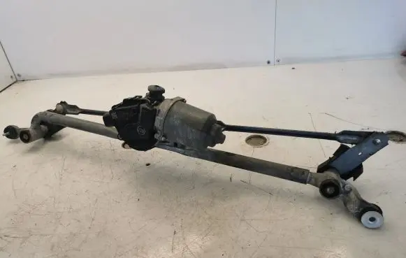 Jeep Grand Cherokee Front wiper linkage and motor 68267701AA