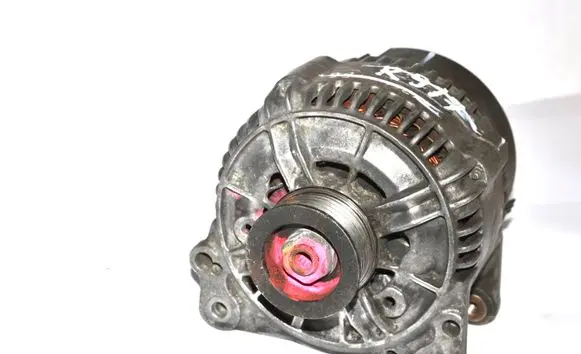 Audi A6 S6 C5 4B Generator/alternator 059903015X