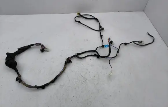Mitsubishi Outlander Front door wiring loom 1501120012