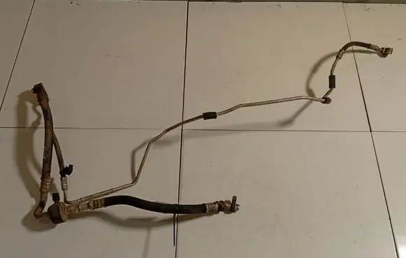 Opel Astra H Air conditioning (A/C) pipe/hose 