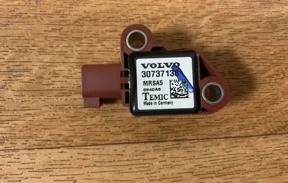 Volvo V50 Airbag deployment crash/impact sensor 8840A6 30737138