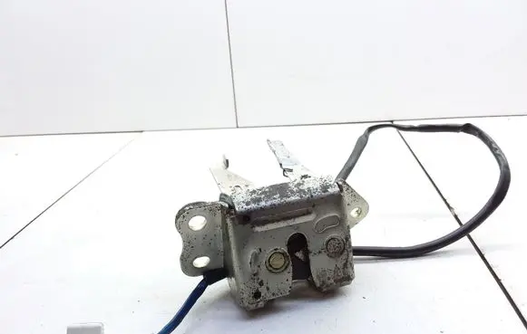 Toyota Yaris Tailgate/trunk/boot lock/catch/latch