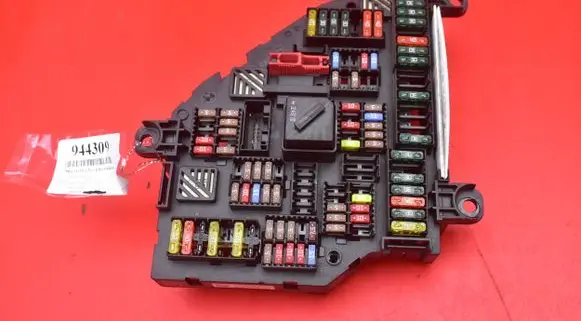 BMW 7 F01 F02 F03 F04 Fuse box set 9264924-01