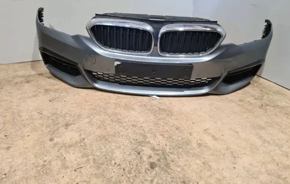 BMW 5 G30 G31 Front bumper 8072490 8064968 8064967