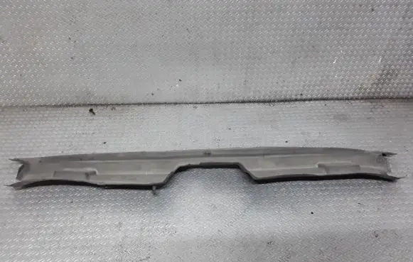 Chrysler Pacifica Intercooler air guide/duct channel 04809431AA
