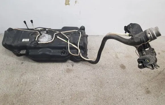 Skoda Kodiaq Fuel tank 5QF201021EL 5Q0201515B 5Q0201138H
