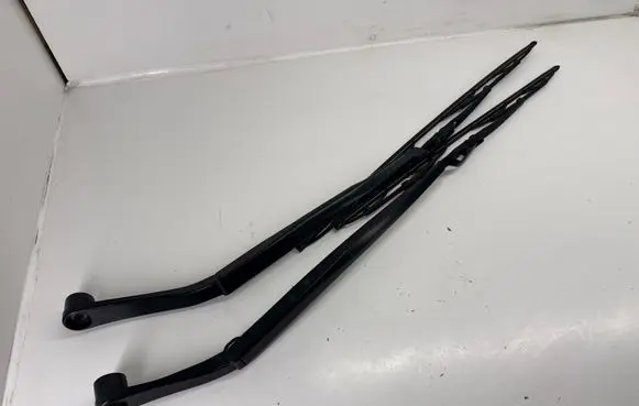Chrysler 300C Front wiper blade arm 68082554AA 68082556AA 68082555AA