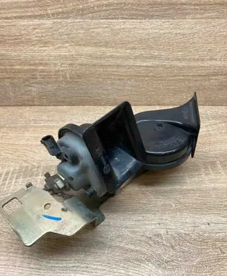 BMW 5 E60 E61 Horn signal 6935709 6935987