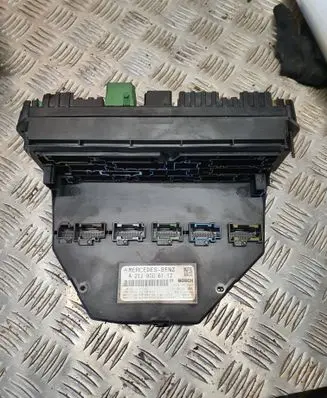 Mercedes-Benz CLS C218 X218 Fuse box set A2129006112