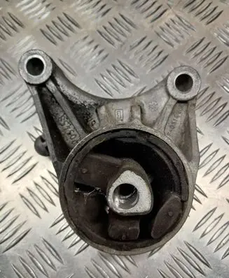Opel Zafira B Engine mount bracket 24459772