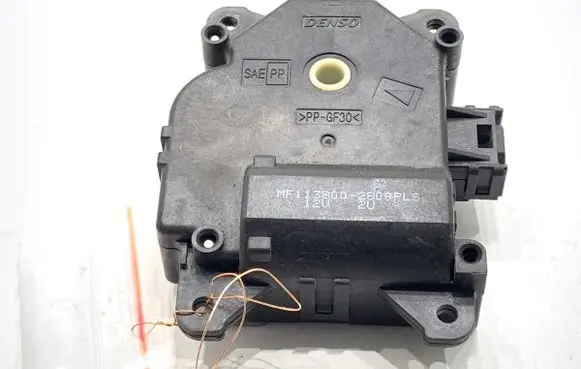 Toyota Auris E180 Air flap motor/actuator 1138002800